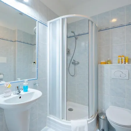 Libero 3* Prag